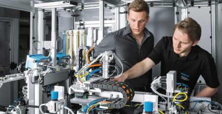 I Festo Prodotti rappresentano oggi una delle soluzioni più avanzate e complete per l’automazione e la pneumatica industriale. Che tu sia un progettista, un tecnico manutentore, un docente o un imprenditore, investire nelle tecnologie di Festo Italia significa adottare un approccio moderno, efficiente e orientato al futuro. Rivolgiti a DM Tecno Official Partner Festo in tutti il Sud Italia.